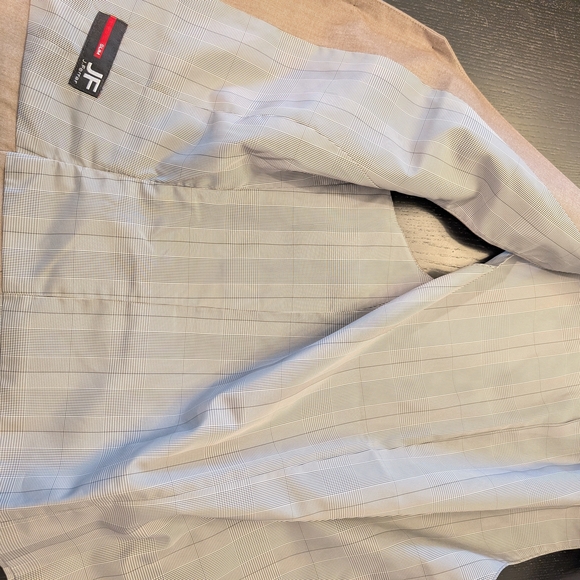 jf j.ferrar Light Tan Vest - Picture 9 of 10